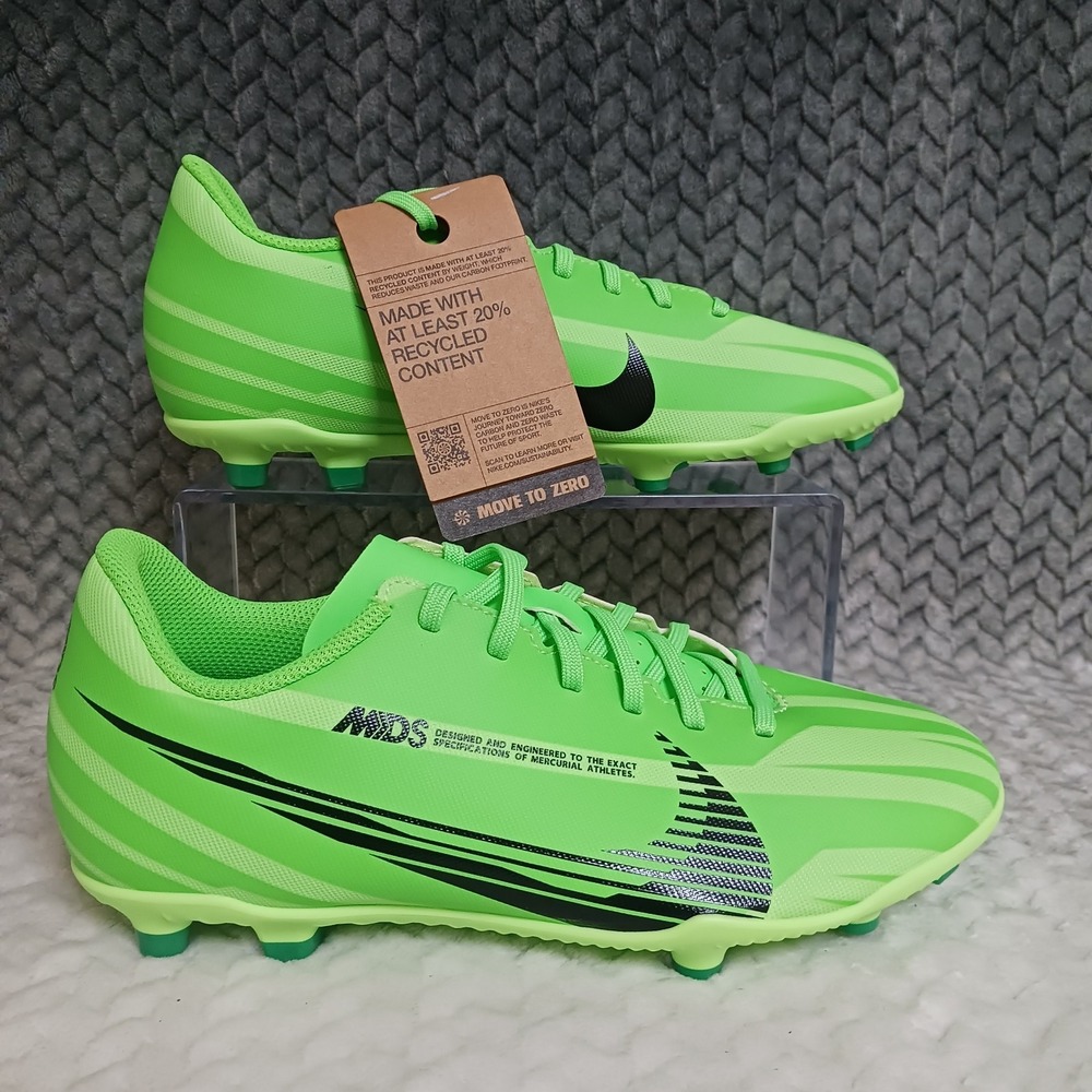 Nike Mercurial Vapor 15 Club MG GS Green Strike Youth Soccer Cleats Size 6Y